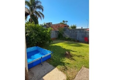 IMPECABLE CASA EN BARRIO EL POZO